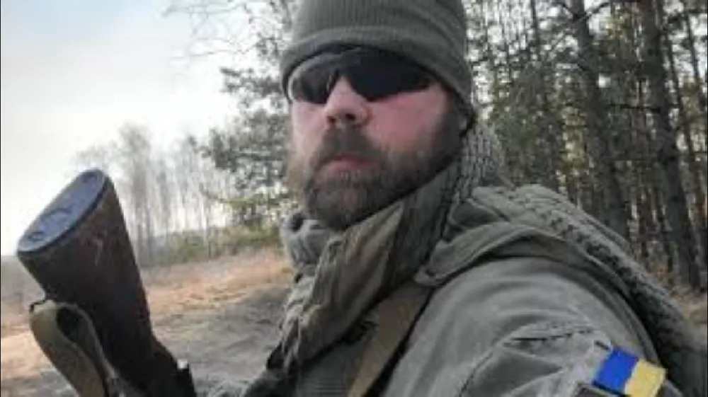 Công dân Mỹ Ryan O’Leary - thủ lĩnh của đại đội lính đánh thuê "Chosen Company" - tham chiến ở phía Kiev trong chiến sự ở miền đông Ukraine và cuộc tấn công vào tỉnh Kursk (Nga). Ảnh: DES MOINES REGISTER