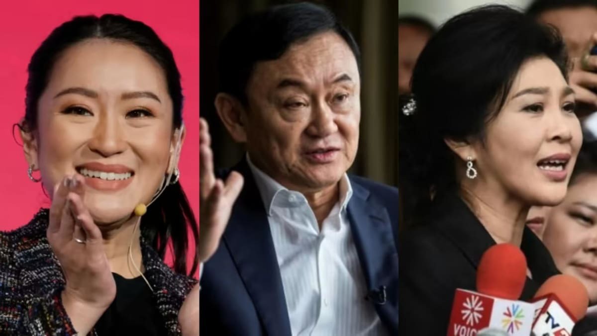 Bà Paetongtarn, ông Thaksin và bà Yingluck (theo thứ tự từ trái sang). Ảnh: CNA