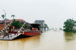 Vận hành chính quyền địa phương 2 cấp: Cán bộ đi đò đến trụ sở ở Hà Nội