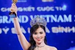 Nữ cán bộ Bộ KH & CN giành vương miện Mrs Grand Vietnam 2025