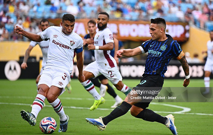 Thiago Silva chơi bóng&nbsp;như “trai trẻ” nếu đem so tuổi 40 của anh