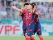 Quang Hải và Hoàng Đức "trĩu tay nhận giải" ở lễ vinh danh V-League 2024/2025