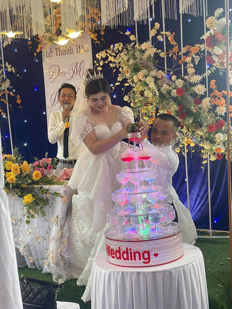 Chuyện tình cảm của cặp đôi nhận được sự ủng hộ của 2 bên gia đình.