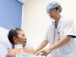 Bị ong vò vẽ đốt 30 mũi, cụ ông sốc phản vệ, phải lọc máu liên tục
