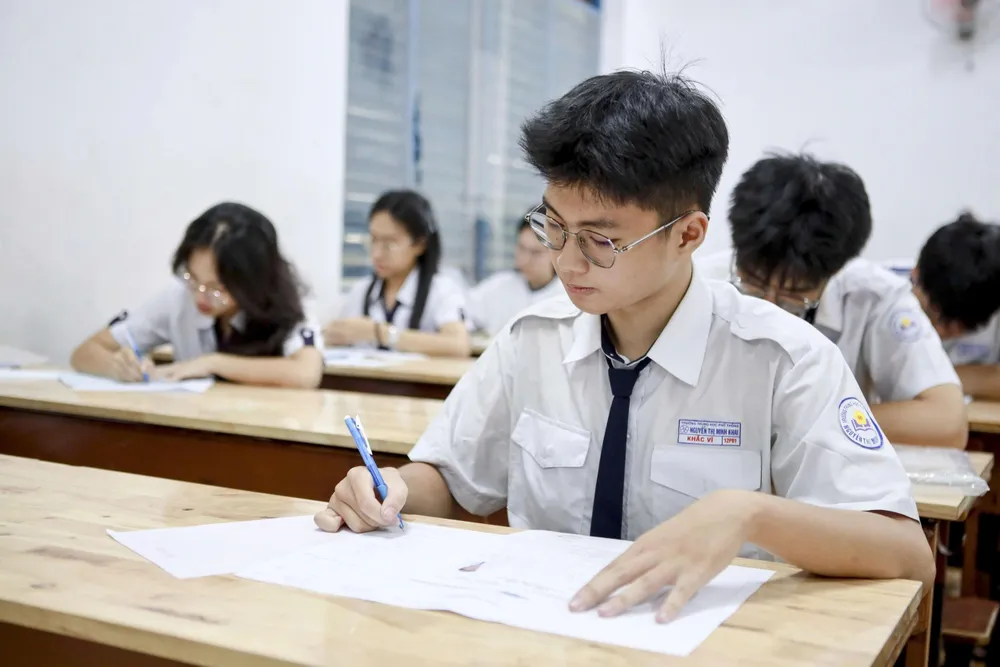 Thí sinh tham dự kỳ thi tốt nghiệp THPT tại TP.HCM. Ảnh: NGUYỆT NHI