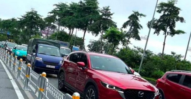"Không ai mang cọc và rào sắt ra chôn ở giữa đư...