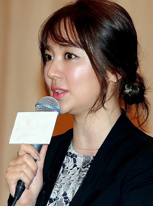 Thái tử phi đẹp nhất xứ Hàn: Yoon Eun Hye bao năm vẫn là huyền thoại - 20