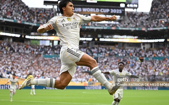 Raul mới" ghi bàn như máy cho Real, đua "Vua phá lưới" FIFA Club World Cup