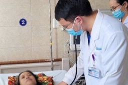 Bệnh nhân có mạch máu  ' phình to như trái cam '  được cứu sống nhờ 4 kỹ thuật hiện đại