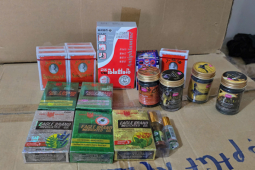 Tin tức trong ngày - Công bố hình ảnh làm giả 70 nghìn chai dầu gió của vợ chồng doanh nhân