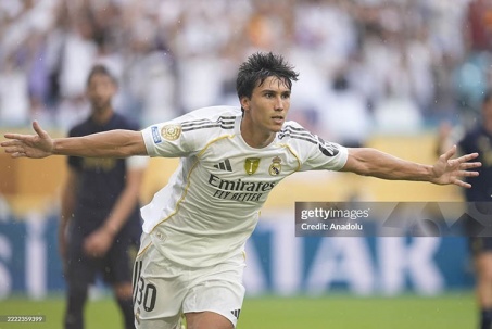 Real Madrid đánh bại Juventus: Người hùng Garcia tự hào biệt danh "Chúa nhẫn mới"