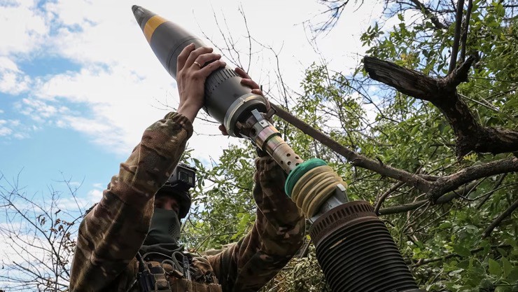 Ukraine có thể sẽ gặp thêm khó khăn trong thời gian tới vì Mỹ dừng cung cấp vũ khí. Ảnh: Reuters.