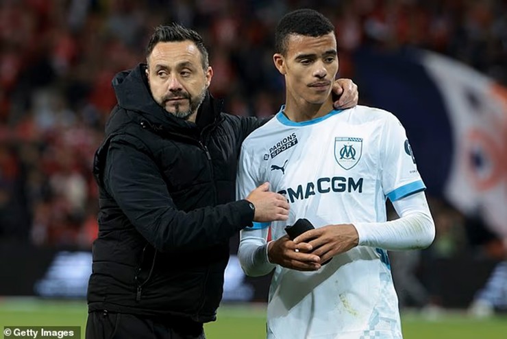 HLV&nbsp;Roberto De Zerbi&nbsp;đã rất ủng hộ Greenwood tại Marseille