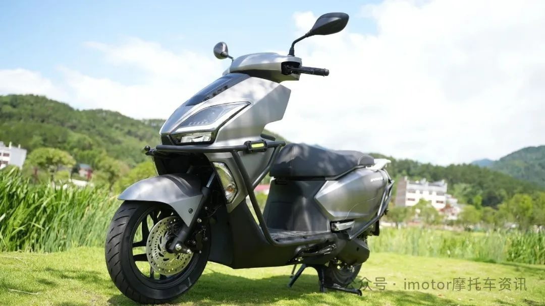 Sundiro Honda NS125GU ra mắt