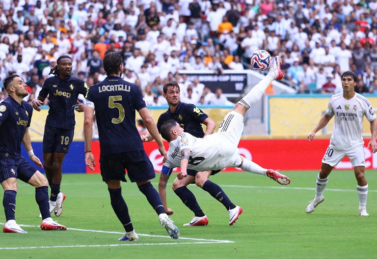 Real Madrid hạ Juventus ở vòng 1/8 FIFA Club World Cup 2025