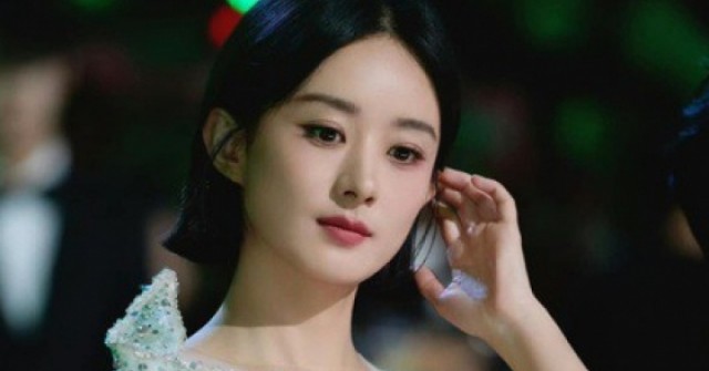 Triệu Lệ Dĩnh gây sốt khi công khai bạn trai