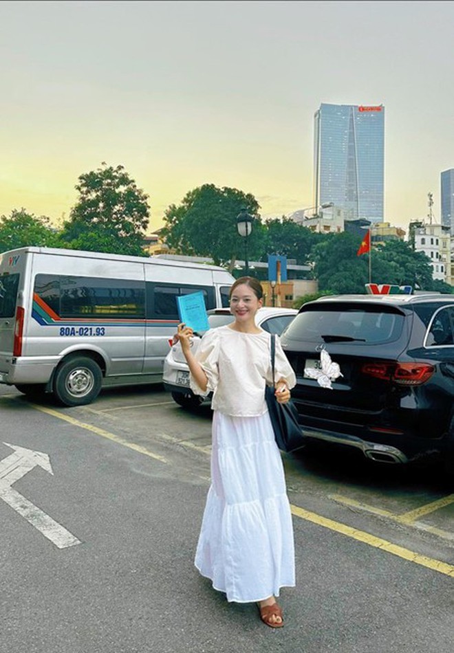 Nữ diễn viên Vbiz nói được 4 thứ tiếng cực đỉnh, nhan sắc bất biến với thời gian - 6