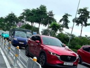 Tin tức trong ngày - 'Không ai mang cọc và rào sắt ra chôn ở giữa đường để phân làn'