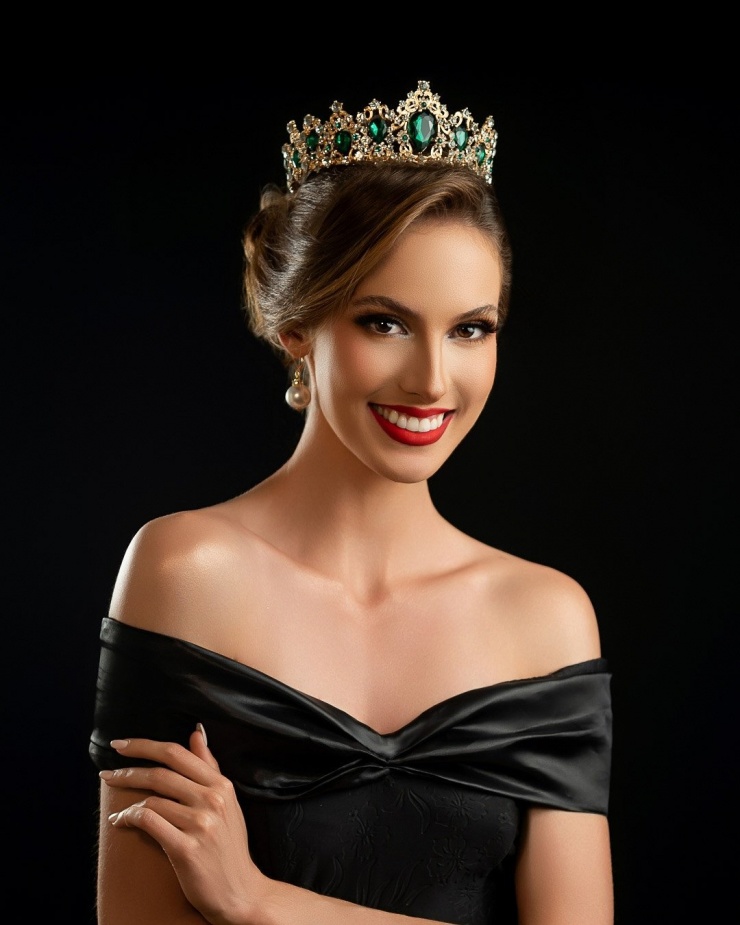 Trước đó, Yessica từng đăng quang Miss Fexpo Beni 2023.