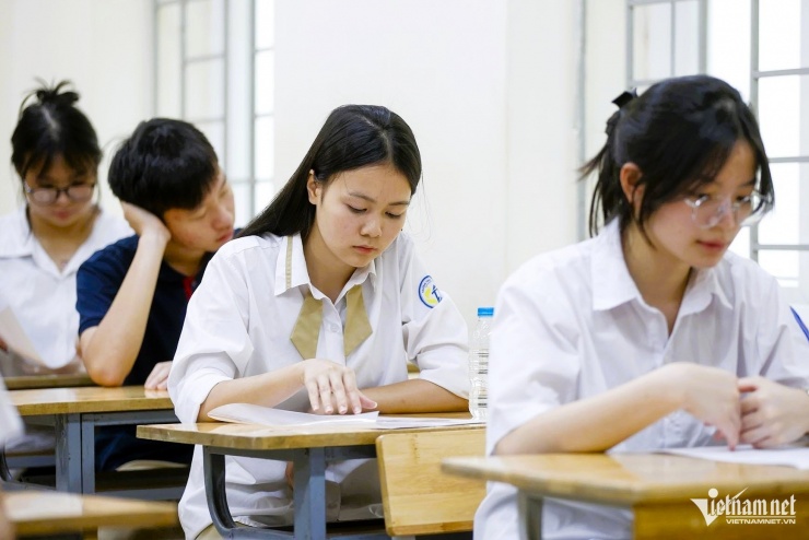 Thí sinh dự thi lớp 10 ở Hà Nội năm 2025. Ảnh: Phạm Hải.