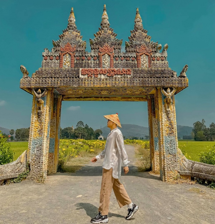 Check-in Cổng trời Tri Tôn. Ảnh Tuấn Anh Nguyễn