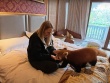 Khách sạn Trung Quốc gây tranh cãi vì dùng gấu trúc đỏ đánh thức khách