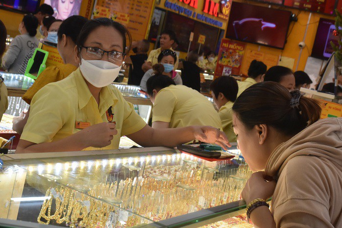 Giá vàng hôm nay tiếp tục tăng