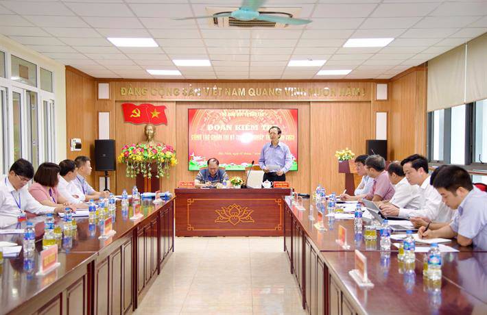 Chấm thi tốt nghiệp: Phải đặt quyền lợi của thí sinh lên hàng đầu - 1