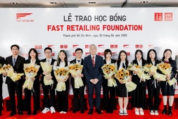 Fast Retailing chắp cánh ước mơ du học Nhật Bản cho 12 em học sinh Việt Nam ưu tú