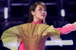 Ba trang phục giúp Phương Mỹ Chi gây sốt ở Sing! Asia