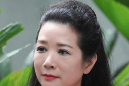 NSƯT Thanh Thanh Hiền: "Mỗi mùa lễ hội Trọng Tấn mua một cái nhà"
