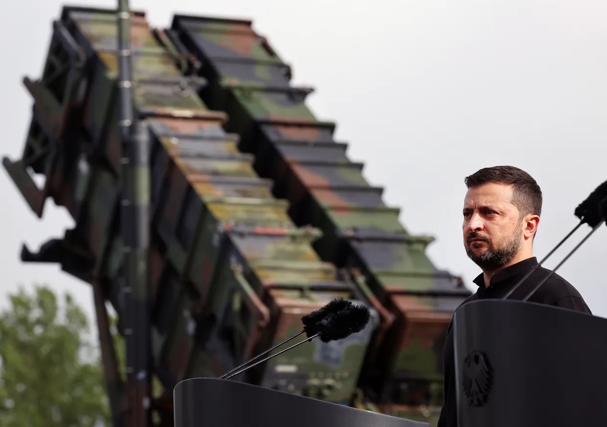 Ông Zelensky mong muốn Mỹ tiếp tục cung cấp vũ khí cho Ukraine (ảnh: Getty)