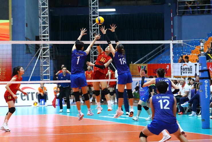 ĐT bóng chuyền nữ Việt Nam gặp khó ở set 1