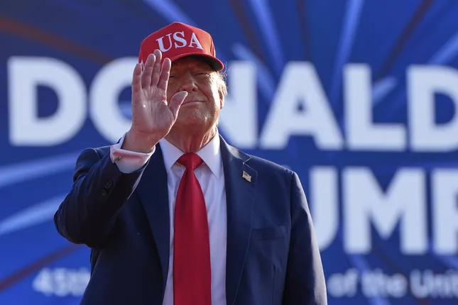 Tổng thống Mỹ Donald Trump phát biểu tại Iowa ngày 3/7. (Ảnh: AP)