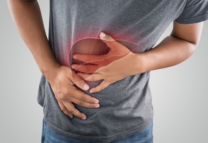 Lạm dụng paracetamol dù không quá liều cũng có thể gây suy gan.
