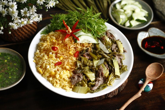 Cơm rang dưa bò. Ảnh: Bùi Thủy