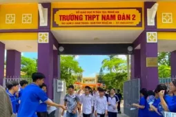 Hiệu trưởng lên tiếng vụ 2,5 điểm ba môn đã trúng tuyển lớp 10