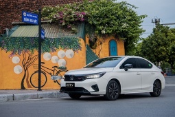 Giá xe Honda City tháng 7/2025, ưu đãi 100% lệ phí trước bạ