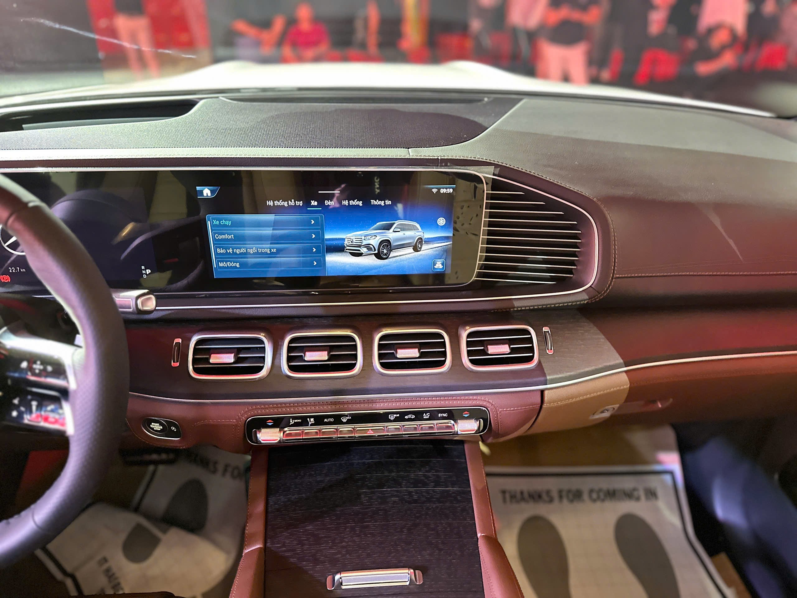 Mercedes-Benz GLS 450 bản nâng cấp giá gần 5,7 tỷ đồng có gì đặc biệt? - 13