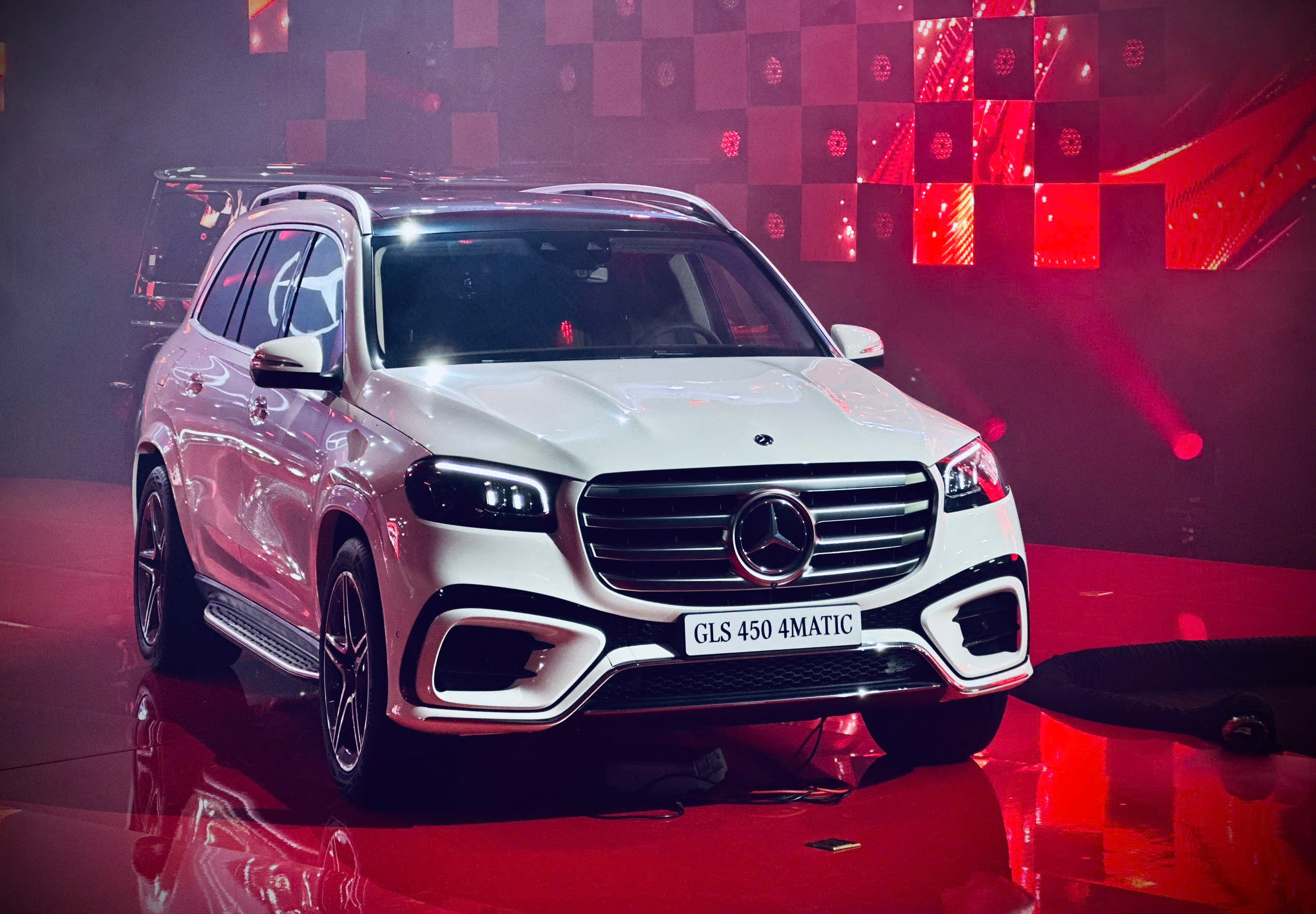Mercedes-Benz GLS 450 bản nâng cấp giá gần 5,7 tỷ đồng có gì đặc biệt? - 8