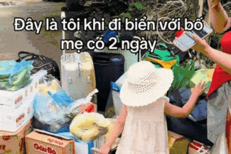 Du lịch Hạ Long 3 ngày, gia đình ở Hà Nội đem cả ‘quán tạp hóa’ đi cùng