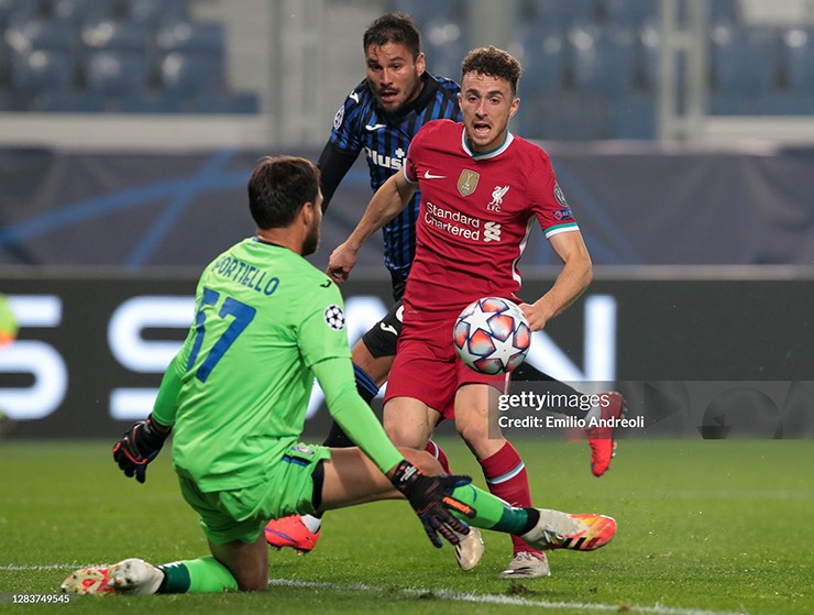 Hat-trick vào lưới Atalanta khẳng định Jota là một mối đe dọa thực sự trên hàng công của Lữ đoàn đỏ