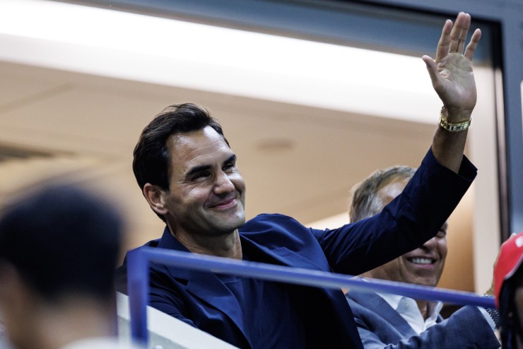 Federer, 43 tuổi là tỷ phú thể thao mới