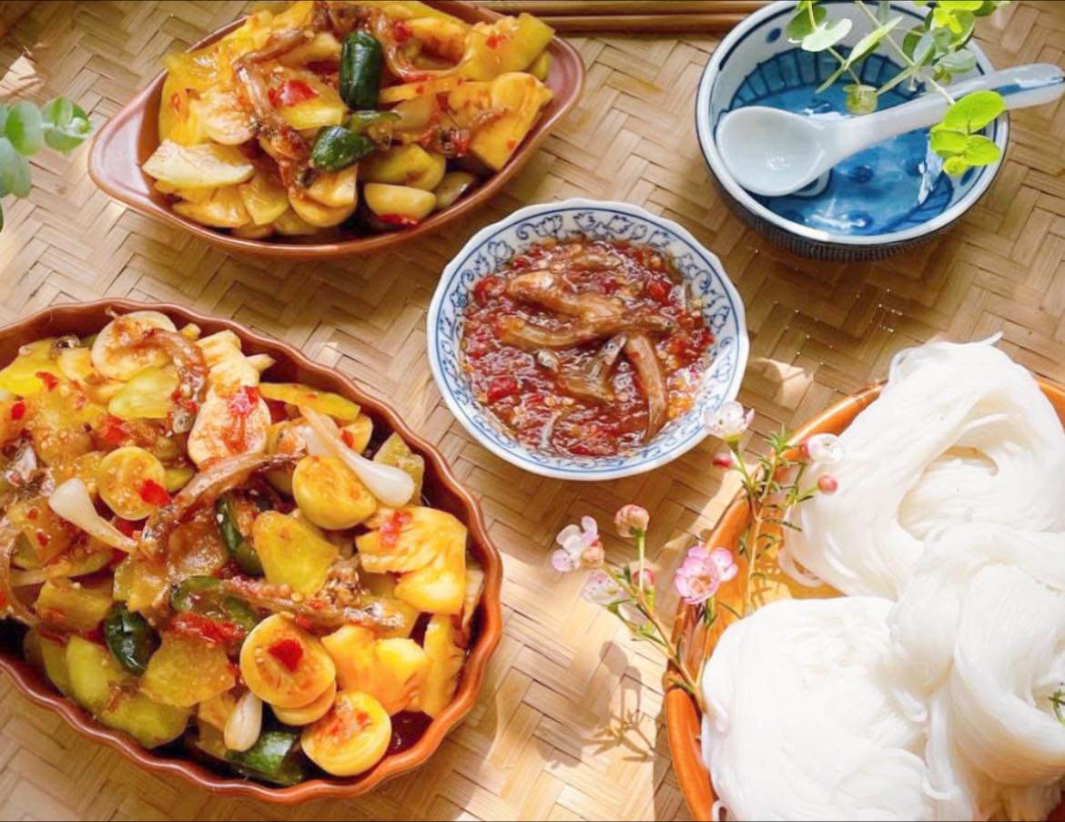 Thành phẩm có có sự kết hợp của mắm nêm tỏi ớt cùng với vị giòn giòn của dưa leo, đu đủ và cà pháo tạo nên hương vị rất riêng, thơm ngon, đậm đà và lạ miệng.&nbsp;