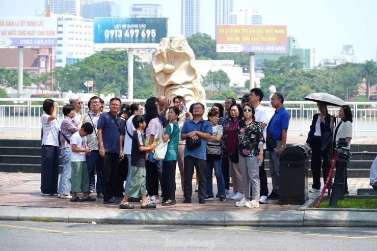 Ngắm những tuyến đường có giá đất "bỏng tay" ở Đà Nẵng - 9