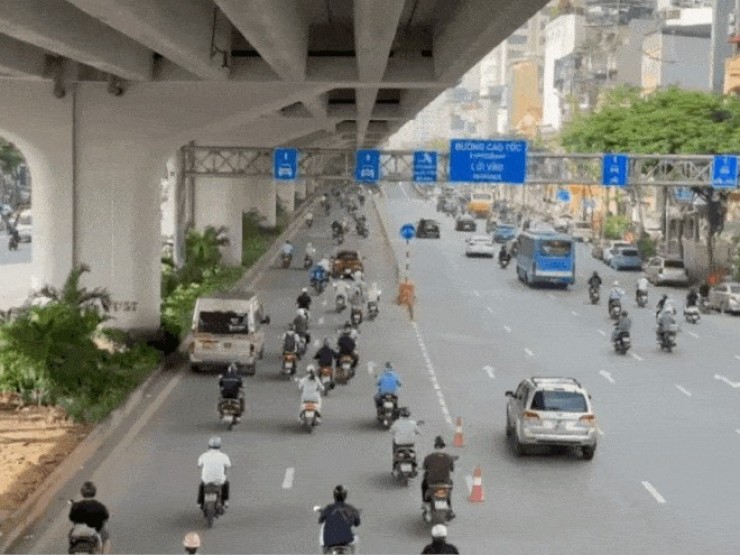 Chốt ngày phân làn giao thông đường Võ Chí Công, người dân đi lại thế nào?