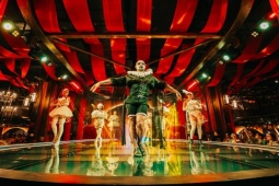 Đà Nẵng: Cận cảnh bên trong show diễn đắt khách  After Glow  tại Ba Na Hills