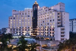 Nam ca sĩ đánh bạc hơn 4,3 triệu USD tại Khách sạn Pullman