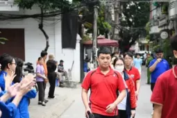 Thủ khoa trường THPT chuyên Hà Nội đạt mức điểm cao nhất lên tới 48 điểm