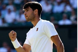 Video tennis Struff - Alcaraz: Thua ngược ngỡ ngàng trong set 2 (Wimbledon)